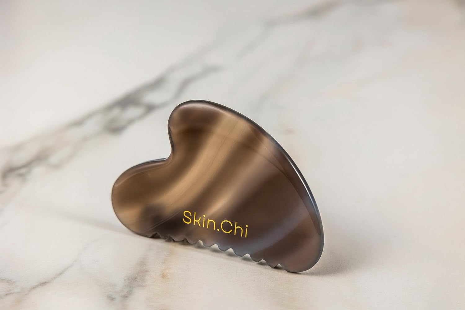 Skin Chi Agate Comb Edge Gua Sha - with velvet pouch